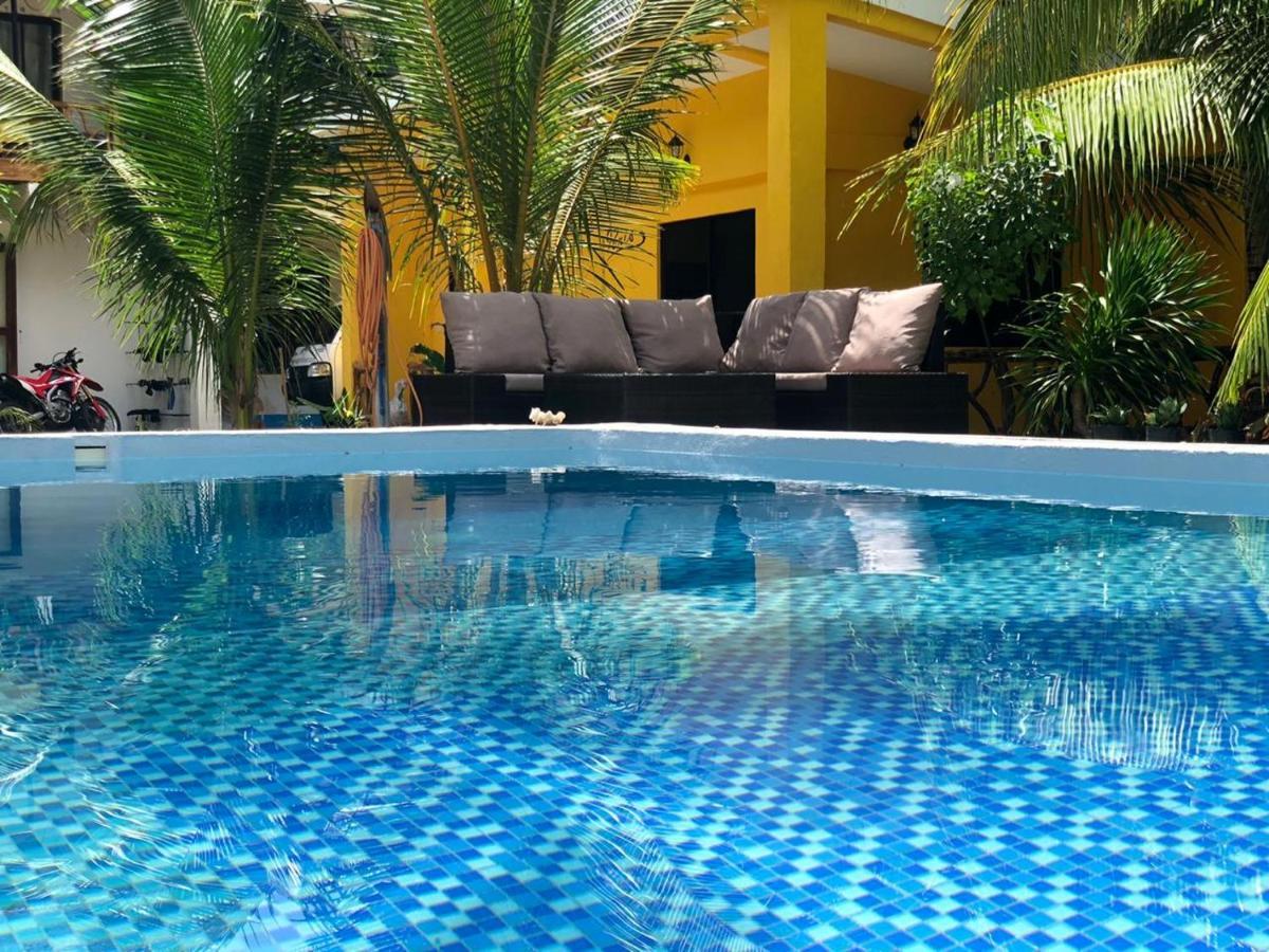 Apo Diver Beach Resort San Juan  Eksteriør billede