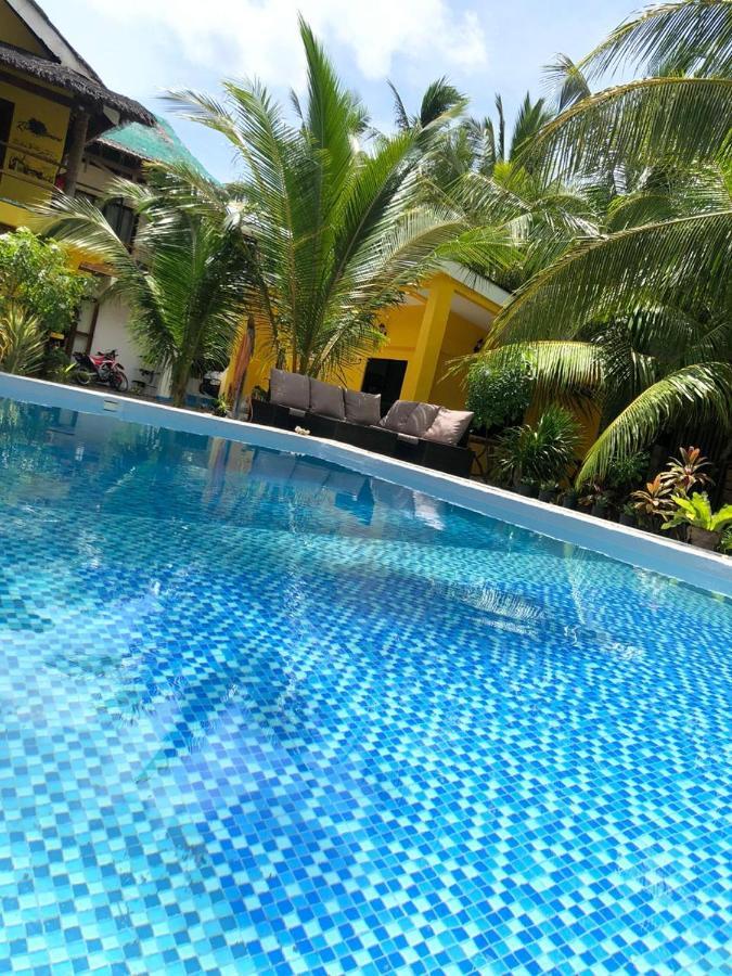 Apo Diver Beach Resort San Juan  Eksteriør billede