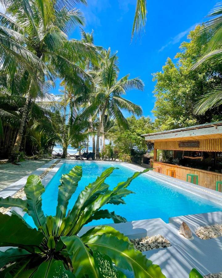 Apo Diver Beach Resort San Juan  Eksteriør billede