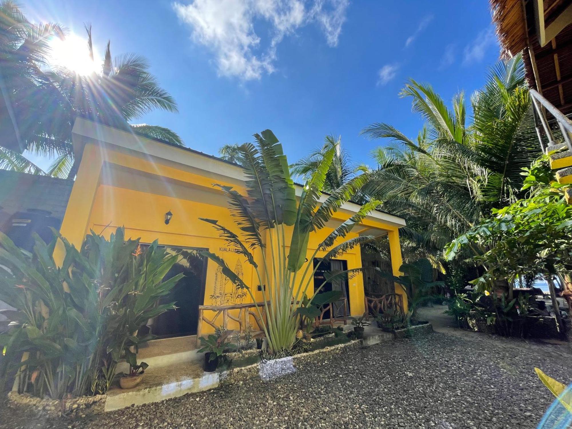Apo Diver Beach Resort San Juan  Eksteriør billede